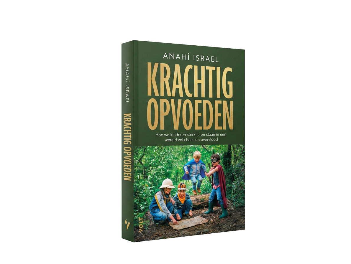 Boekcover van Krachtig Opvoeden door Anahí Israel